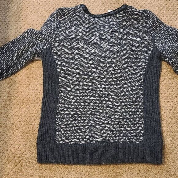 Cynthia Rowley sweater size large - Picture 4 of 8
